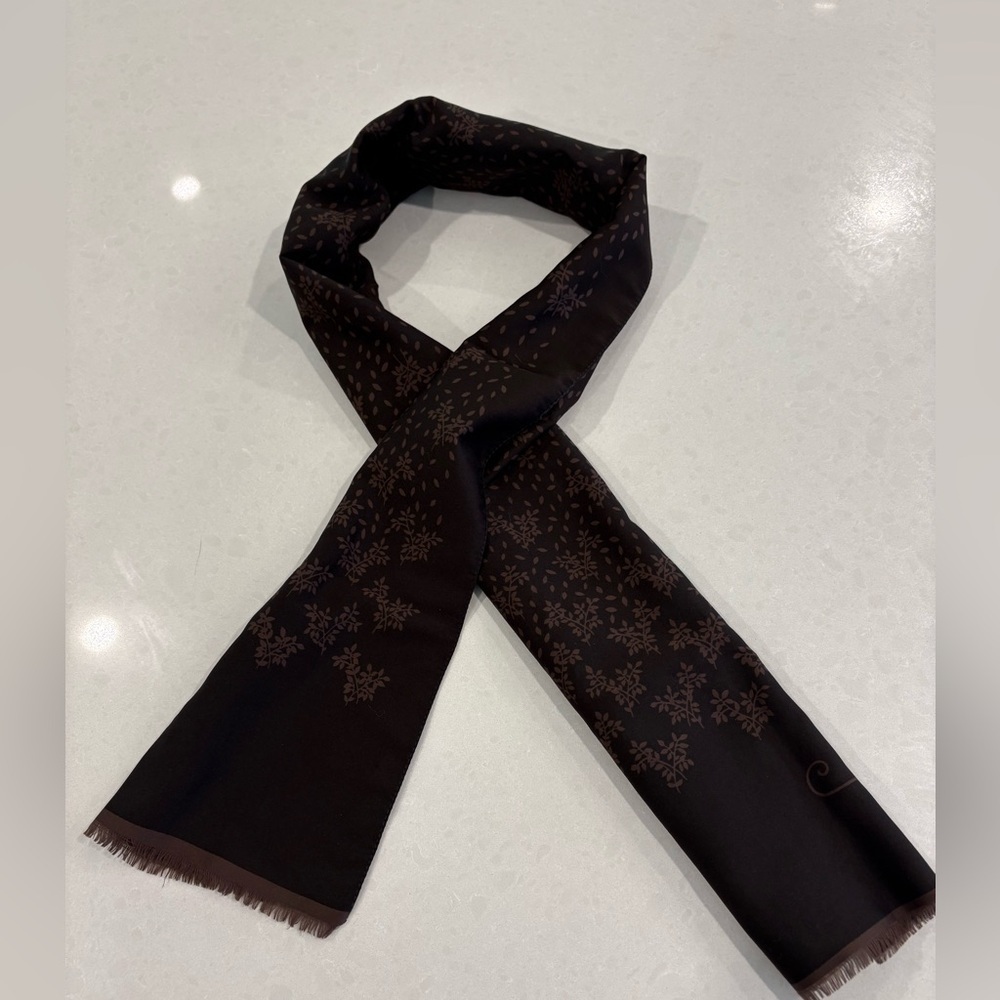 Cherie de Paris French-Inspired Brown Botanical Fringe Scarf - Picture 3 of 8